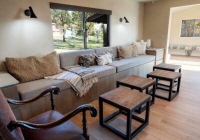 Second Living Room/Couch makes into twin bed for one additional guest.